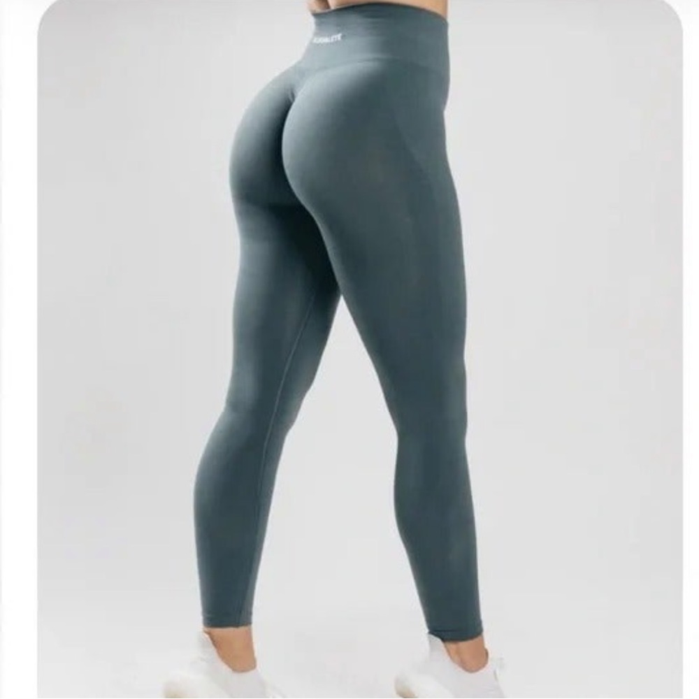 Alphalete Amplify Charcoal Leggings Medium